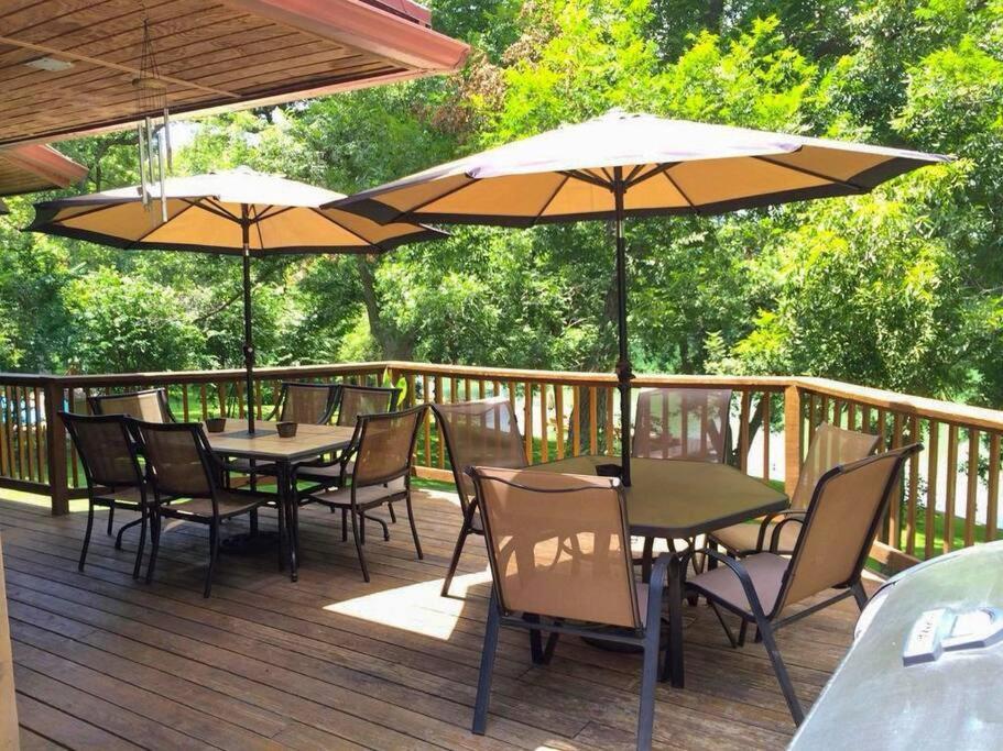 The River Haven - Sleeps 32 - On Guadalupe River Seguin Dış mekan fotoğraf
